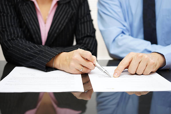 Benefits of Using Professional Official Translation of Documents