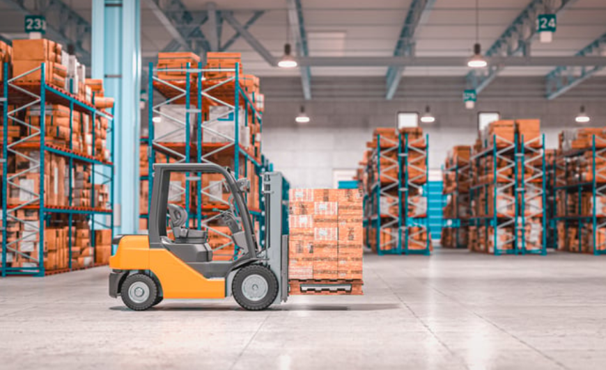 How To Pick the Right Material Handling Equipment for Your Warehouse