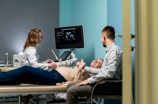 Is IVF Surrogacy Right for You? How to Choose the Best IVF Clinic in Faridabad
