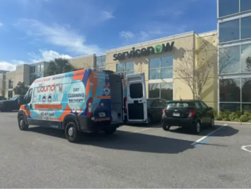 How Laundry Services Help You Stay Organized and Clutter-Free